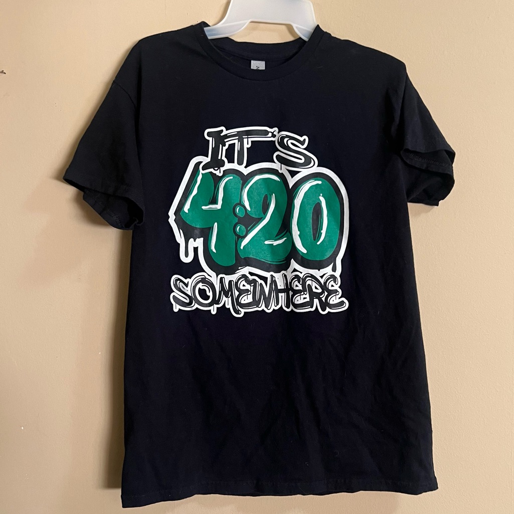 420 Gildan Shirt